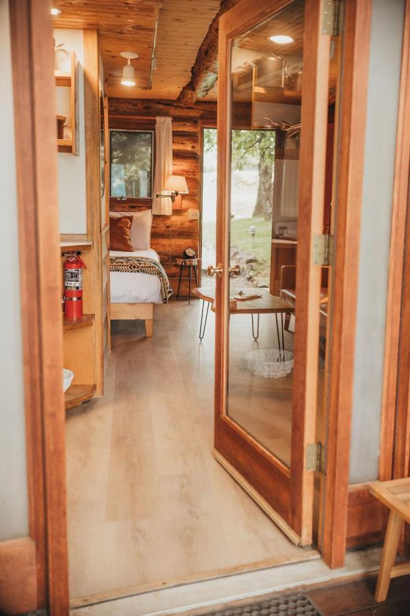 Wilder And Pine Riverside Cabins 스티븐슨 외부 사진
